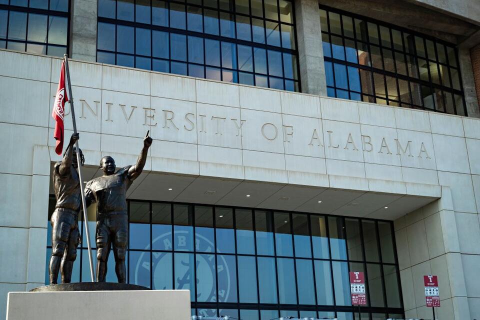 MARSHALL FOUR STATUE UNVEILED IN TUSCALOOSA NewsBreak