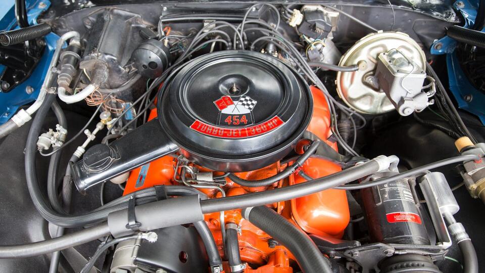 8 overlooked V8s collectors are suddenly paying real money for - NewsBreak