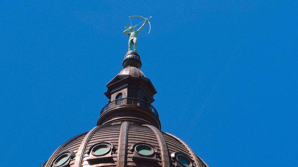 What new laws start in 2025 in Kansas? No more food tax, lawmaker