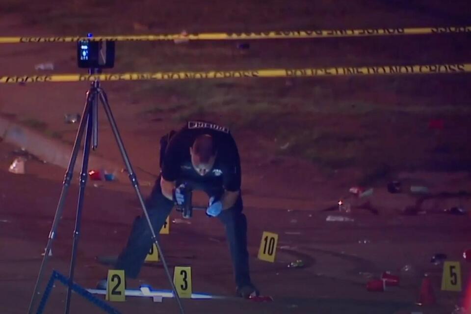 Ohio shooting leaves at least 1 dead, dozens more wounded: police ...