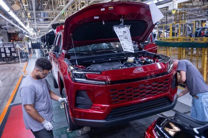Why The 6th-Gen Toyota RAV4 Is Disappearing In Hours - NewsBreak