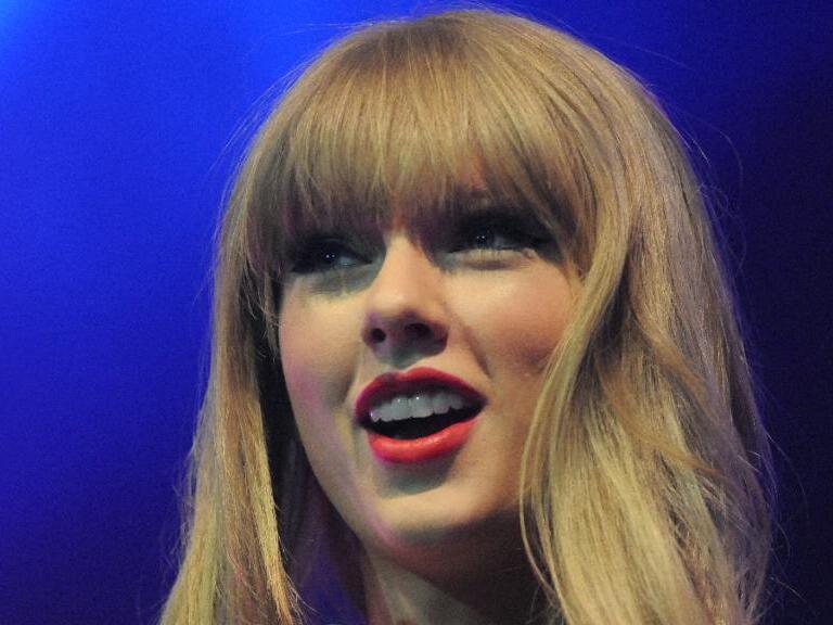 Taylor Swift Fan Goes Viral For Creative “Eras” Costume & Gets A