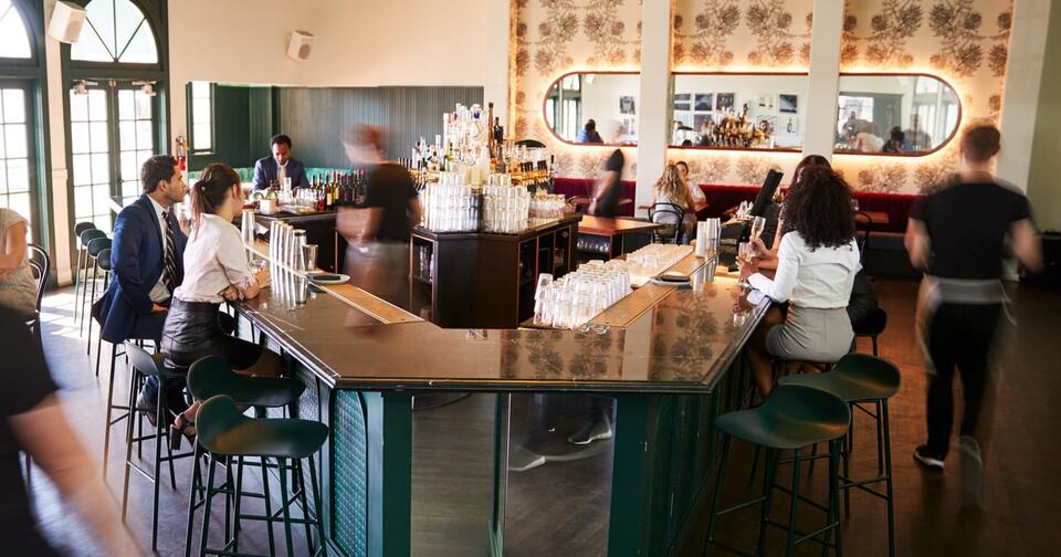 How restaurant employees feel about AI - NewsBreak