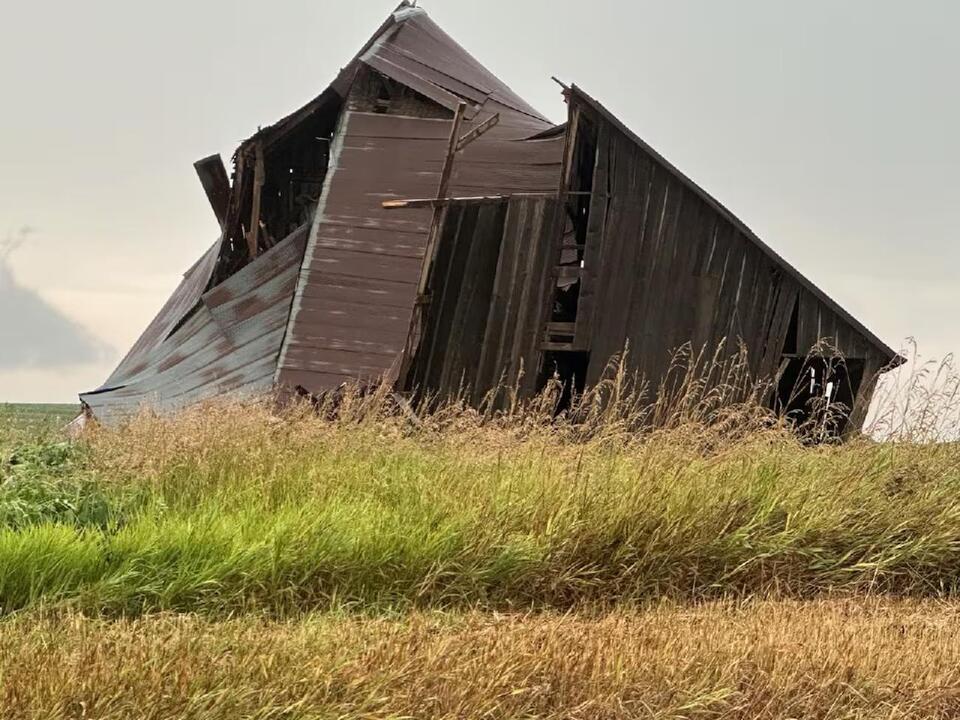 Damage reported in northeast Kansas after Tuesday morning storms