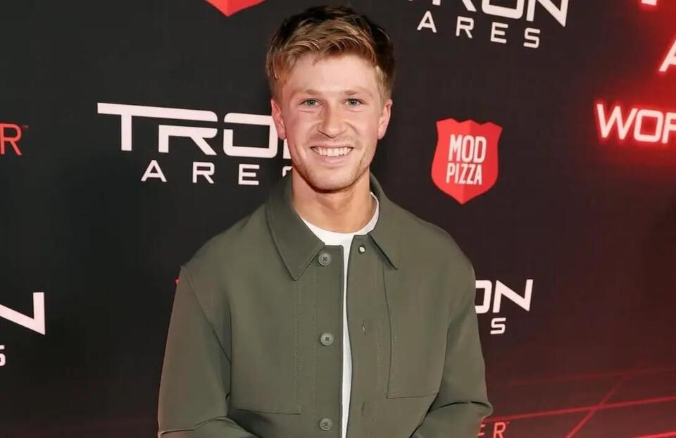 Dancing With the Stars winner Robert Irwin opens up about his role in ...