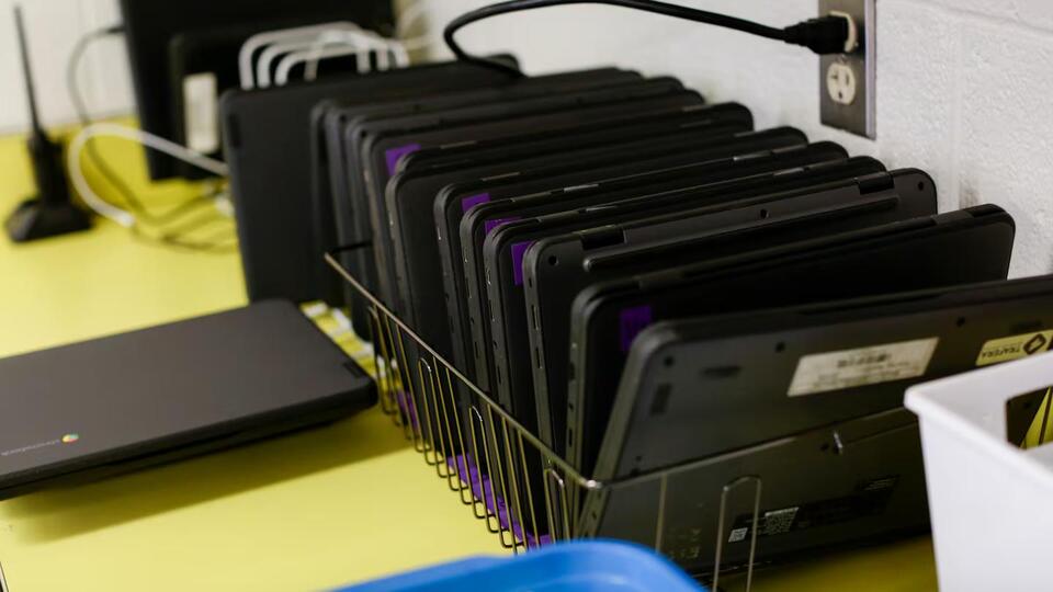 Eric Adams inked a $200 million internet deal for student Chromebooks. Mamdani is canceling it.