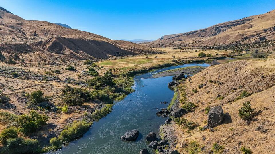 Legendary Oregon ranch bigger than Bend sells for $27M - NewsBreak