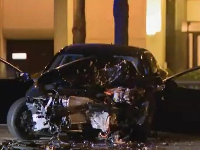 3 injured in wrong-way crash on DuSable Lake Shore Drive