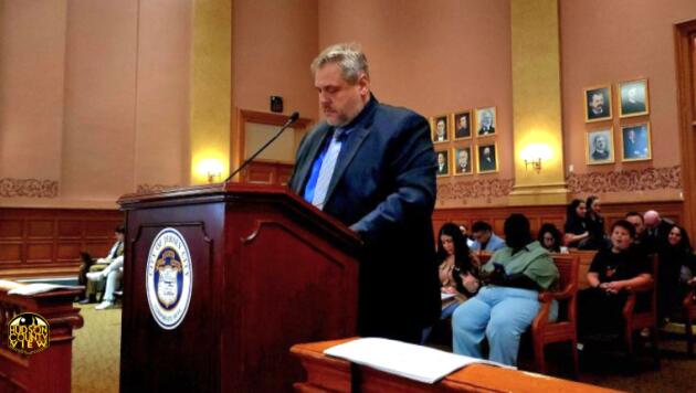 Jersey City Council hears & reacts to presentation on 2025 audit: ‘This is criminal!'