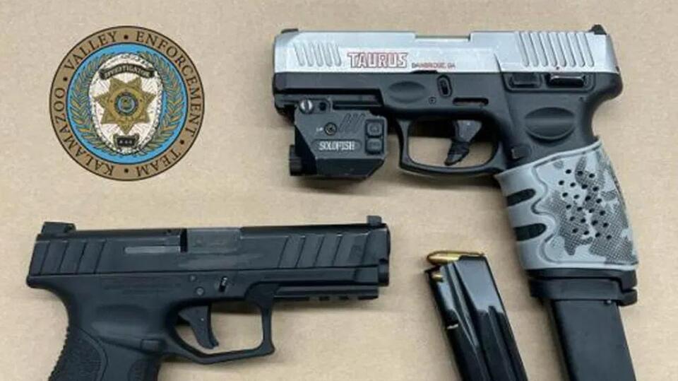 Teens with stolen guns face charges in Kalamazoo, police say