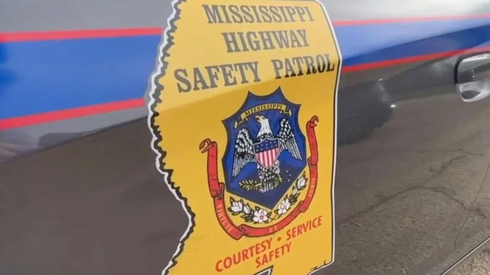 Six injured in Wilkinson County crash involving disabled vehicle ...