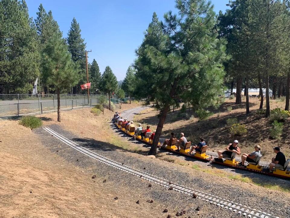 Train Mountain Offers New Passenger Service To Portland - NewsBreak