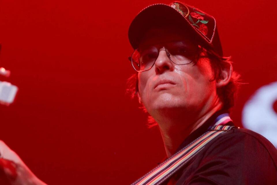 The 10 Best Stephen Wilson Jr. Songs Every New Fan Should Hear - NewsBreak