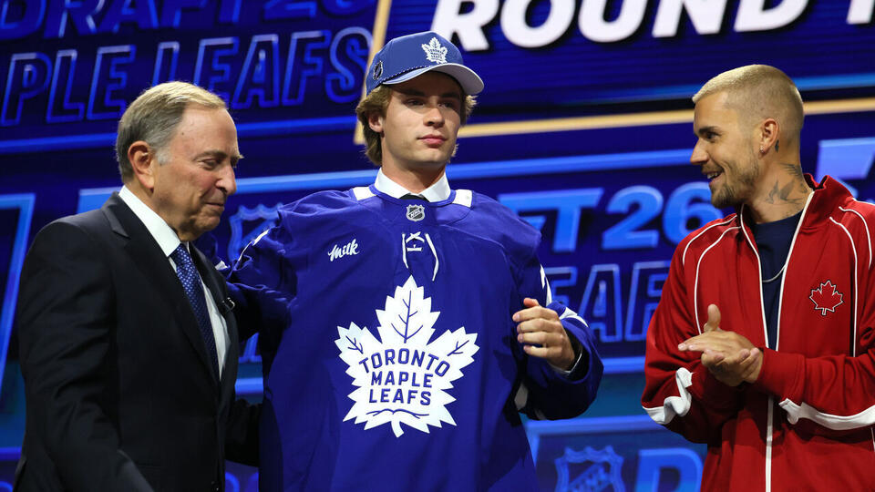Leafs' No. 1 pick McKenna to live with former captain Tavares