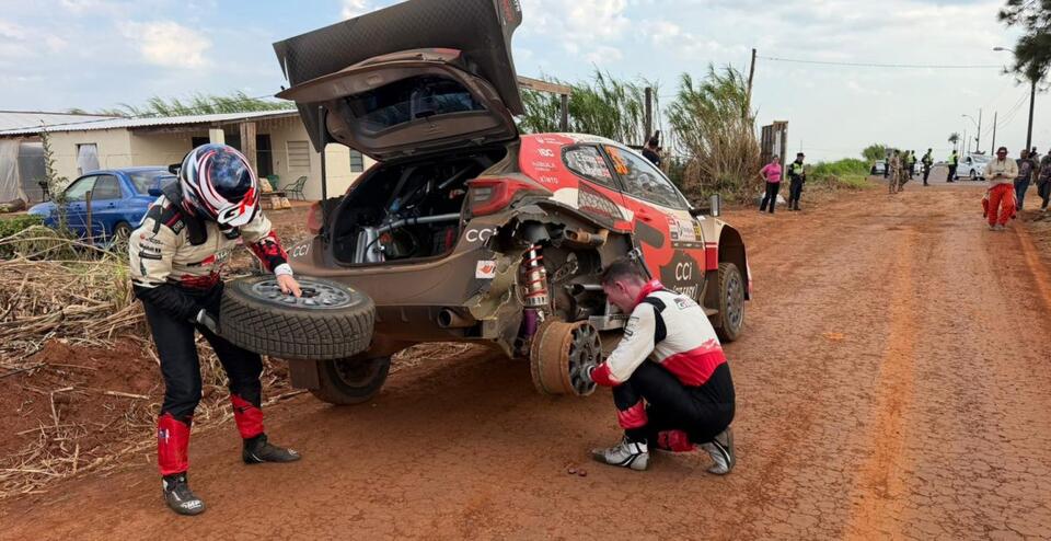 Pajari into Paraguay lead after Evans puncture