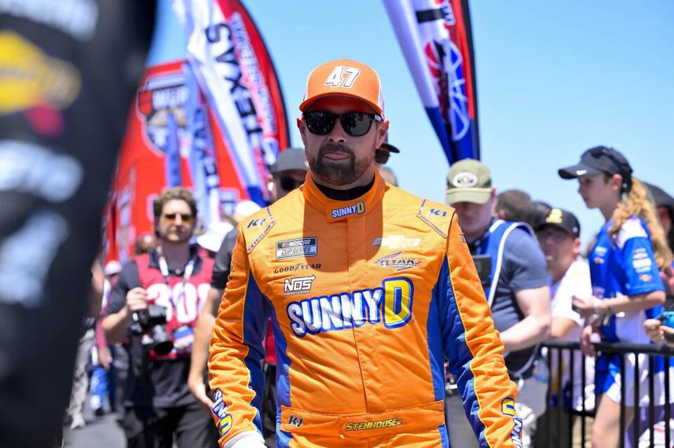 Ricky Stenhouse Jr. Loses Patience With Carson Hocevar After ...