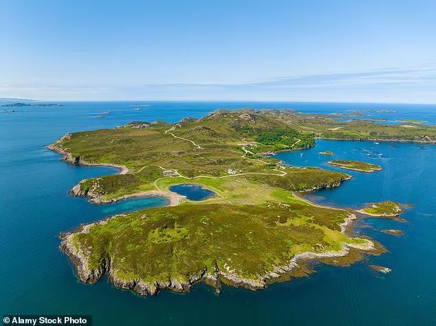 Harry and Meghan 'sailed around Wicker Man isle on vintage steam boat' during secret Scotland trip