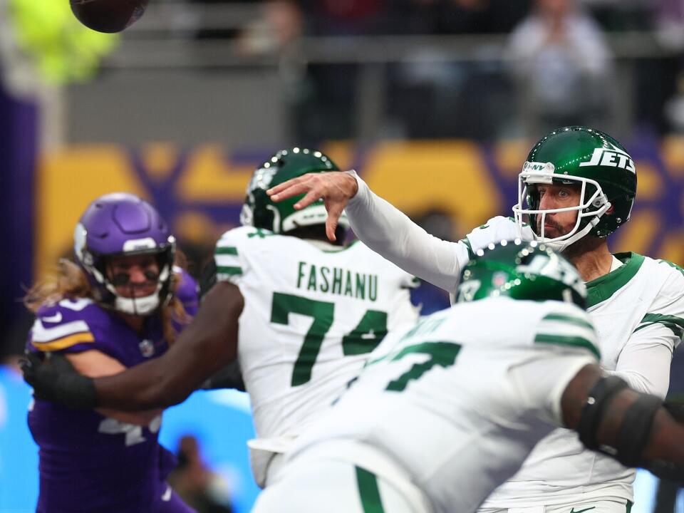 Bills vs. Jets prediction Odds, expert picks, QB matchup, injury