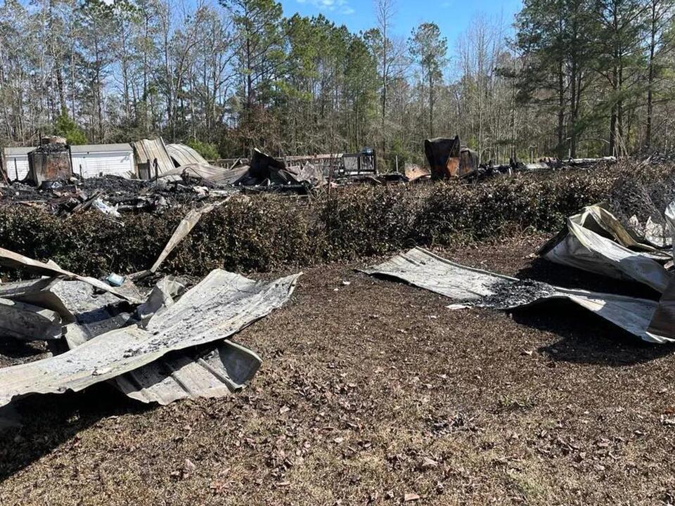 69yearold Navy veteran, business owner killed in Lorisarea house fire