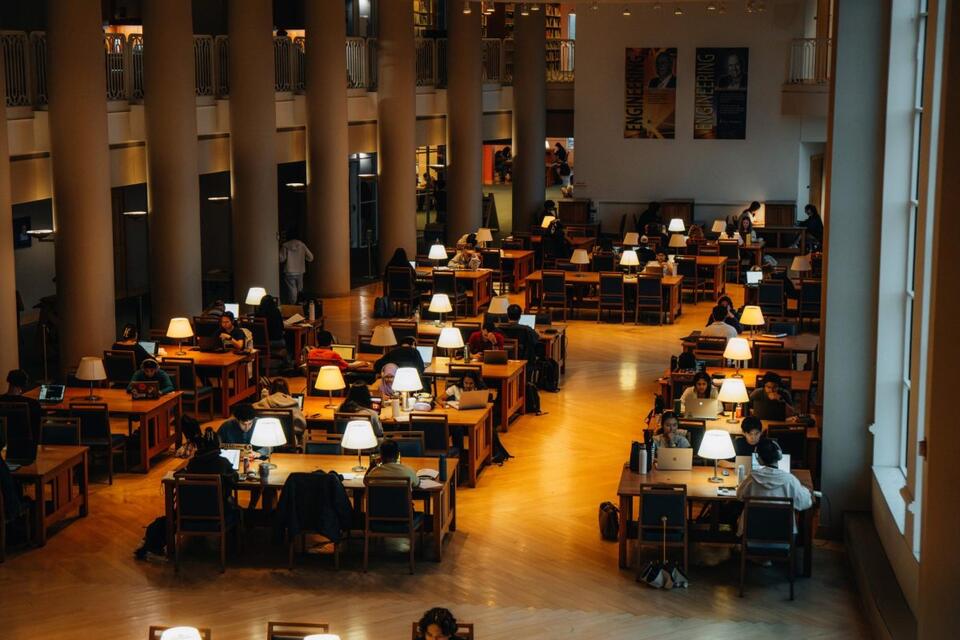Grainger Engineering Library to require i-cards, close third floor for ...