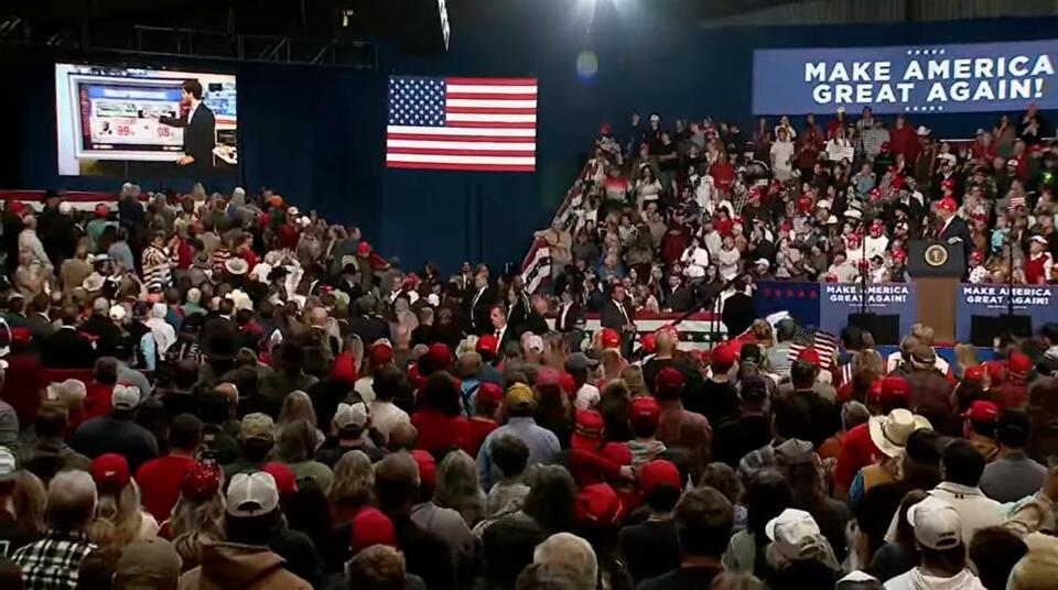 Trump Gushes Over CNN’s Harry Enten After Rolling ‘Amazing’ Clip at ...