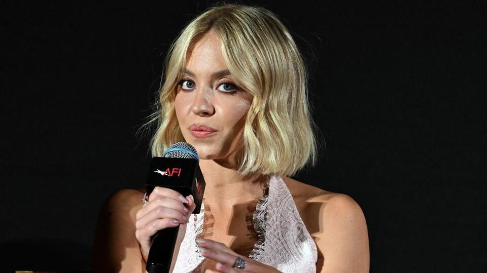 Actress Slams Cretin Sydney Sweeney After Her Boxing Biopic Flops