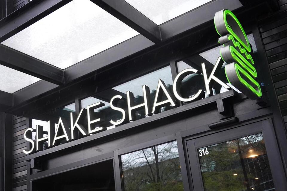 Shake Shack to Open New Location in Poughkeepsie, NY - NewsBreak