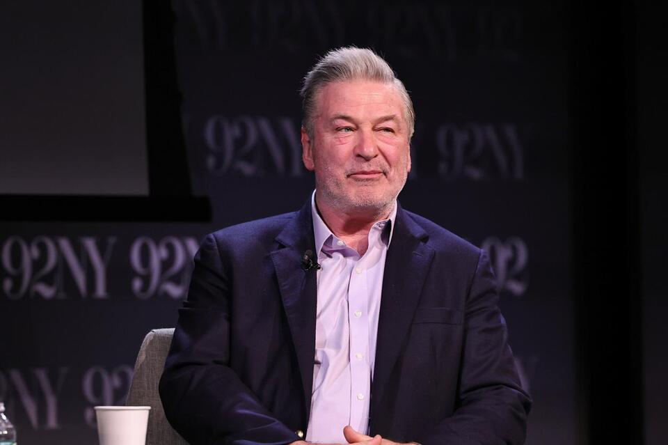 Photo inspiration: Picture Idea: Alec Baldwin Stuck At Syracuse Airport During Shutdown