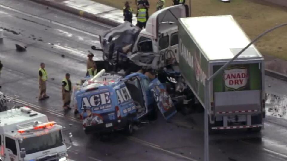 One dead in crash near Higley and Brown roads in Mesa - NewsBreak