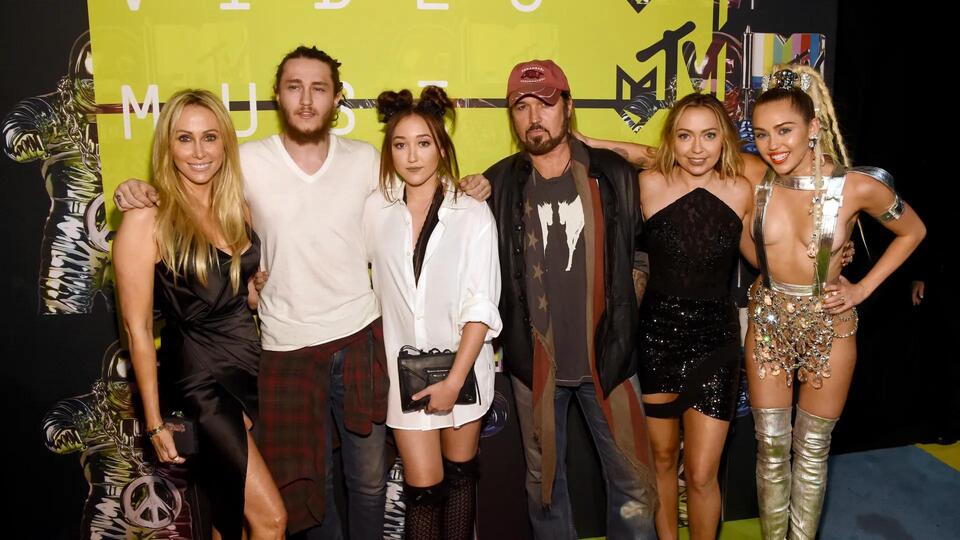 How Many Kids Does Billy Ray Cyrus Have? Meet His Family After Trace ...