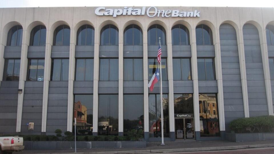 Discover cards moving to Capital One keep their fee, rate and credit ...