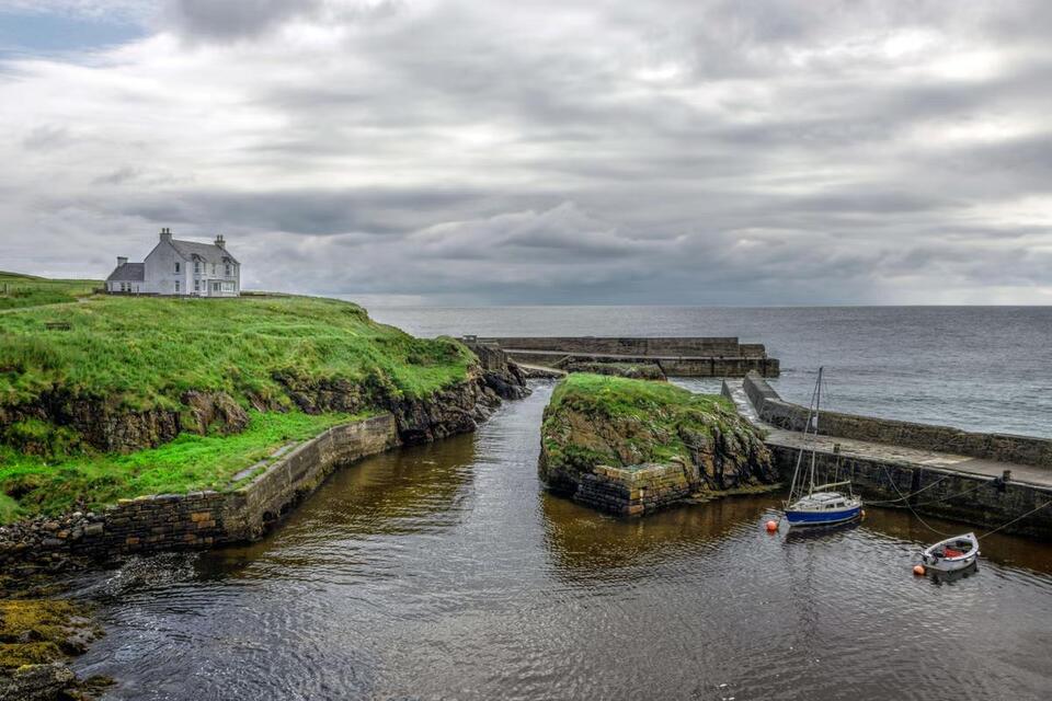 Rescuers make new plea in search for missing fishing boat crew - NewsBreak