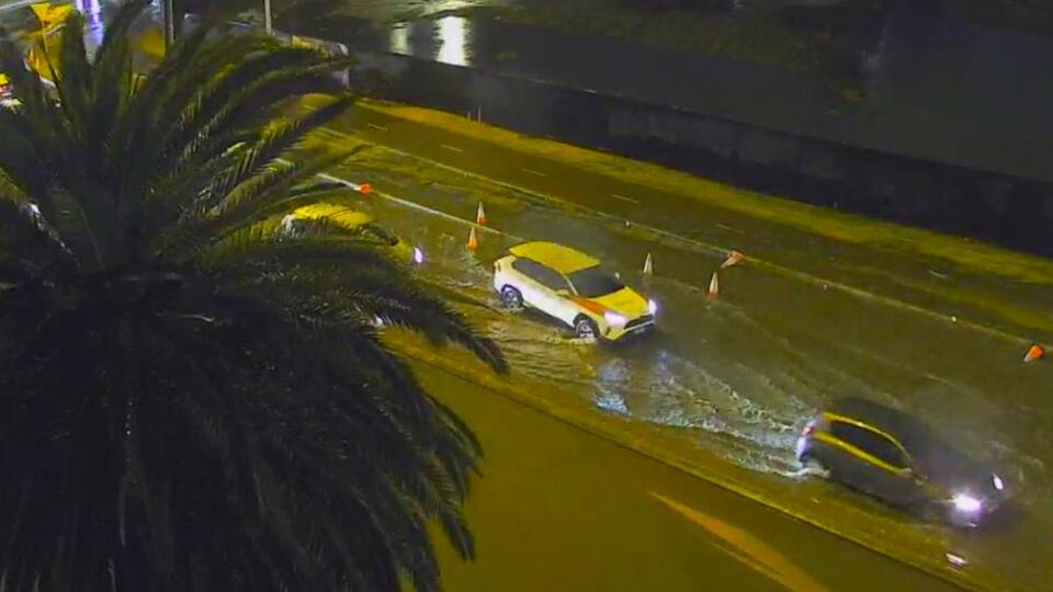 Rare tornado strikes City Beach, damaging multiple homes in Perth ...