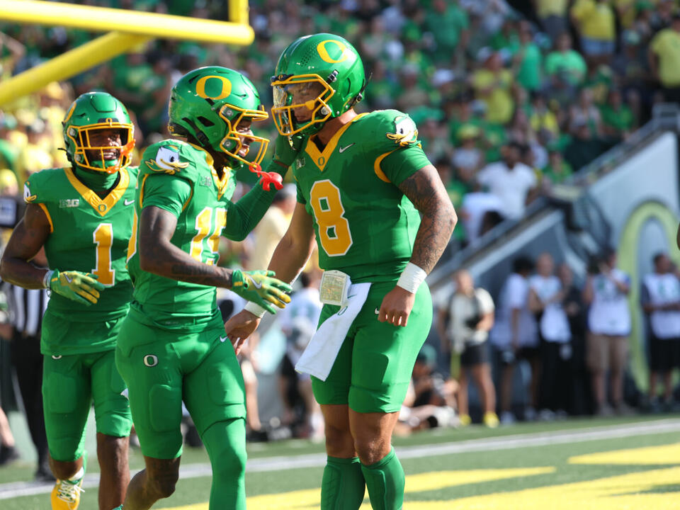 No. 1 Oregon football's Dillon Gabriel finishes third in Heisman voting