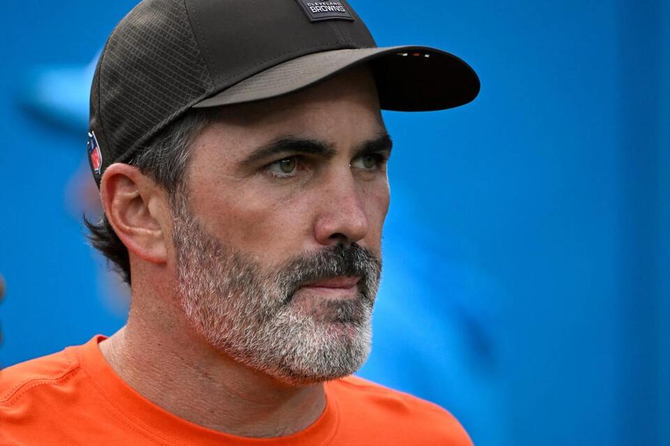 Browns HC Kevin Stefanski Breaks Silence on Accusations of Sabotaging Shedeur  Sanders' Final Preseason Game - NewsBreak