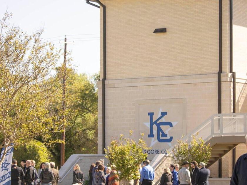 'A monumental day' Kilgore College officially opens new pedestrian bridge