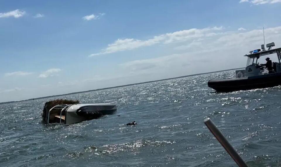 Rescue Crews Pull Two From Water After Tiki Boat Sinks Near Annapolis ...