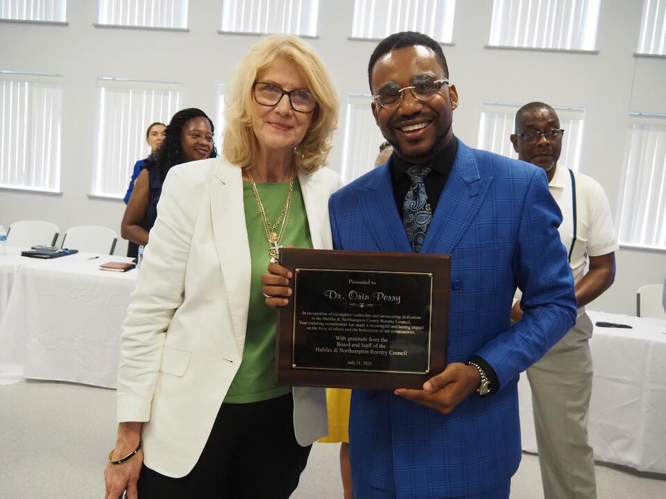 Perry honored for reentry council work - NewsBreak