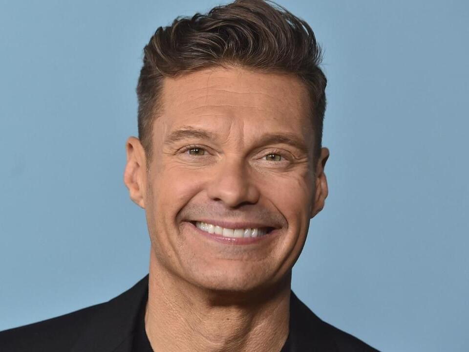 Ryan Seacrest debuts as new host of ‘Wheel of Fortune’