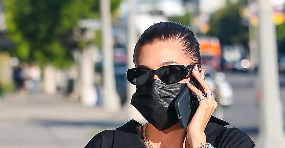 Hailey Bieber Goes Edgy in Black Pants, Crop Top and Platform Boots – NewsBreak