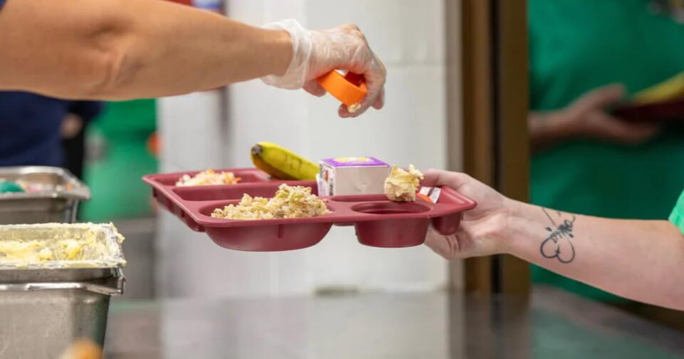 Aramark Correctional Services pilots Beyond the Tray dining program