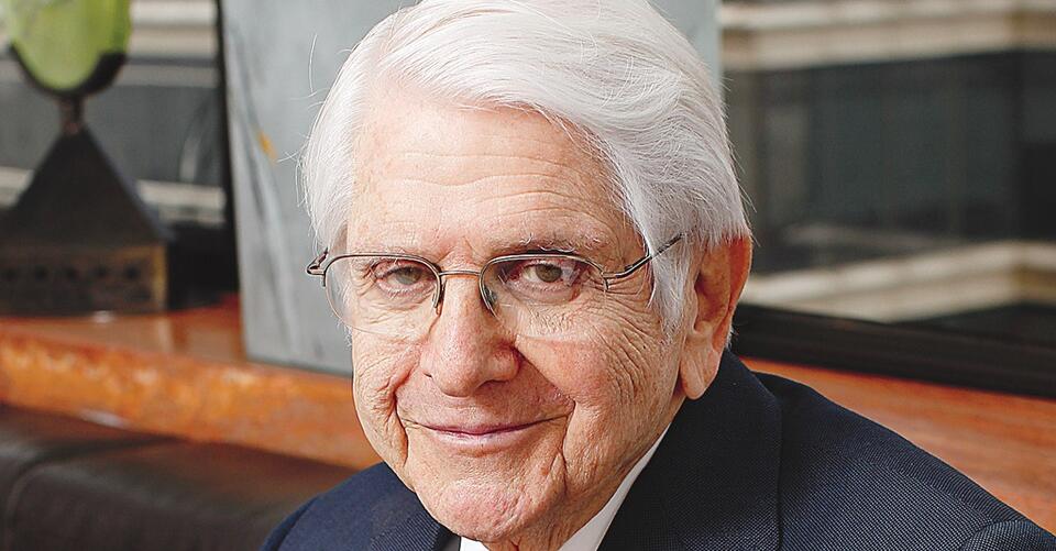 Jerome Chazen, a Former Chairman and CEO of Liz Claiborne Dies at 94 – NewsBreak