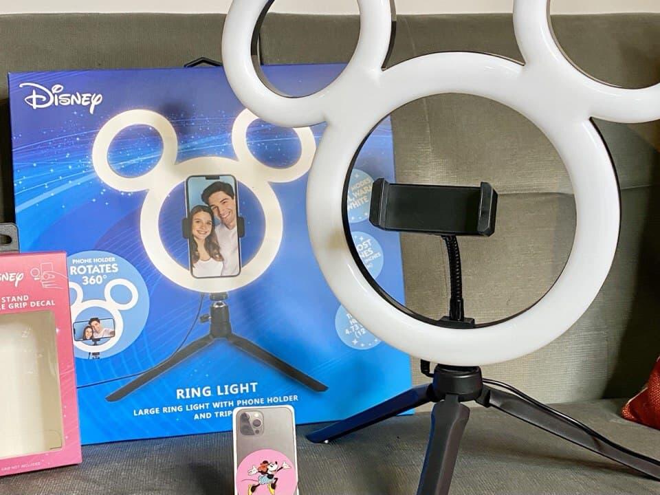 Mickey Mouse Ring Light and Phone Stand for Video Equipment! | Megan Moves | NewsBreak Original Mickey Mouse Ring Light and Phone Stand for Video Equipment! | Megan Moves | NewsBreak Original