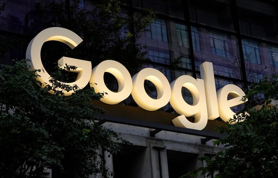 GOOGL's $250B AI Chip Opportunity Takes Aim At NVDA — Beth Kindig Says ...