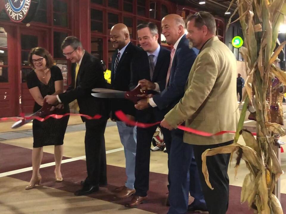 Outdoor dining, event space on Filbert Street opens at Reading Terminal Market