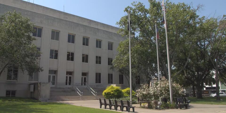 Grayson County vehicle registration clerk arrested for alleged forgery ...
