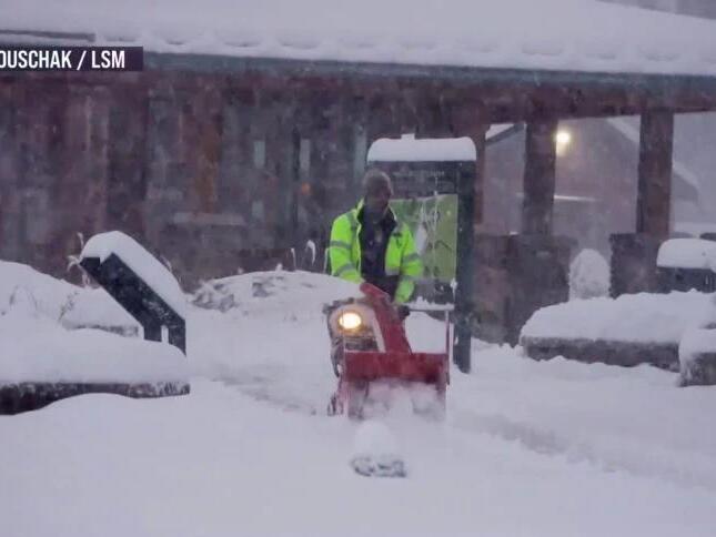 Arctic blast sweeps across U.S. as Great Lakes region braces for lake ...