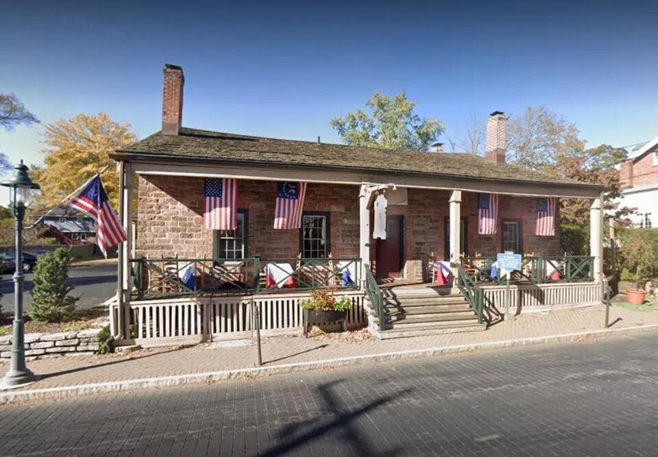 New York’s Oldest Restaurant Is One Of The Oldest In The WORLD! - NewsBreak