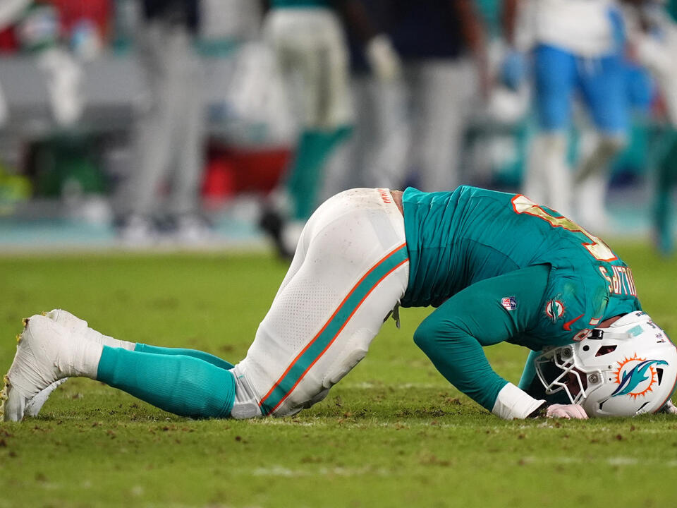 Mattison'S Neck Injury: The Dolphins' Biggest Fear Realized - 8mjwbuu