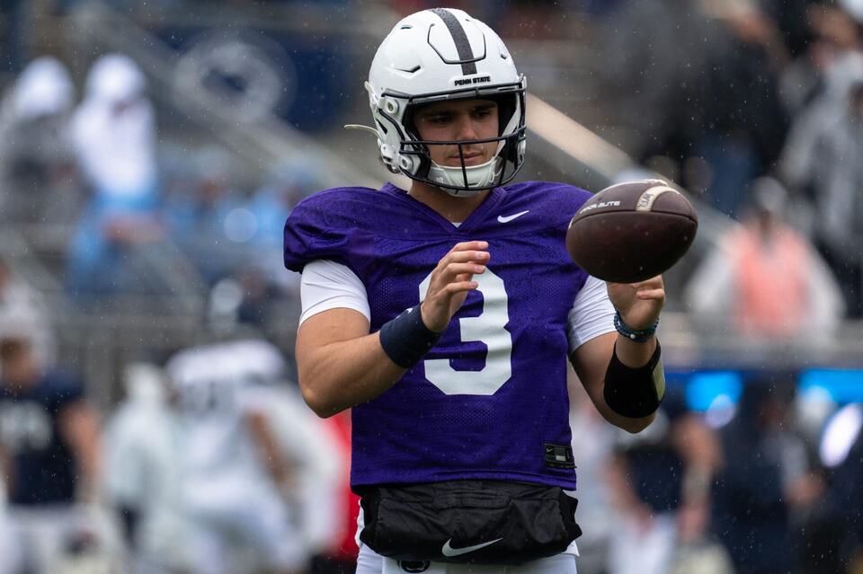 Rocco Becht Named to 2026 Maxwell Award Watch List